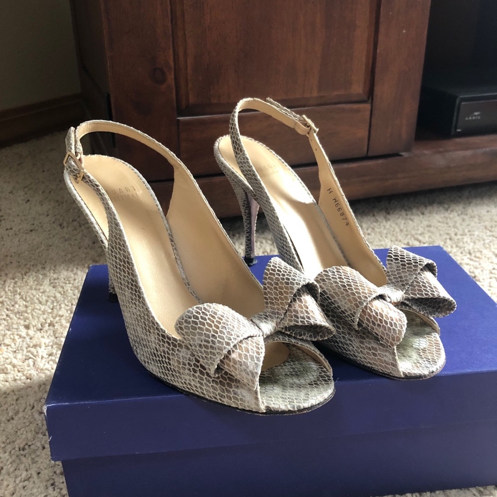 Stuart Weitzman Open Toe Snakeskin Bow Heels 7